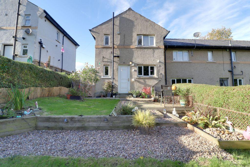 Ashenhurst Avenue, Huddersfield HD4 6PX 2 bed end of terrace house £