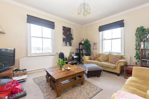 Flat 2, 1 Bank View, Leeds, LS7 2EX