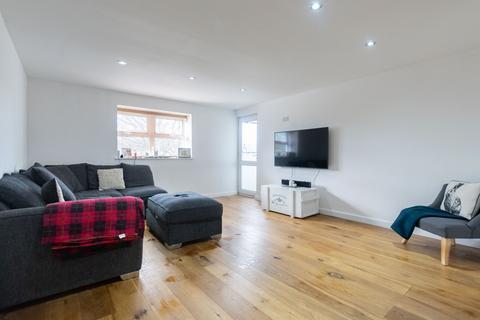 Flat 6, Claire Court Monk Bridge Road, Leeds, LS6 4DX