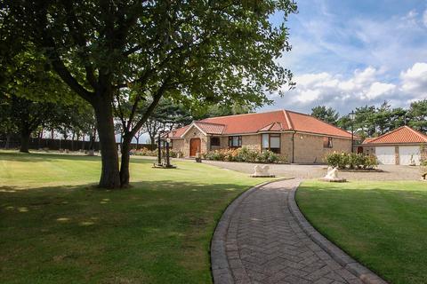 4 bedroom detached bungalow for sale - Guisborough Road, Saltburn-by-the-sea, TS12