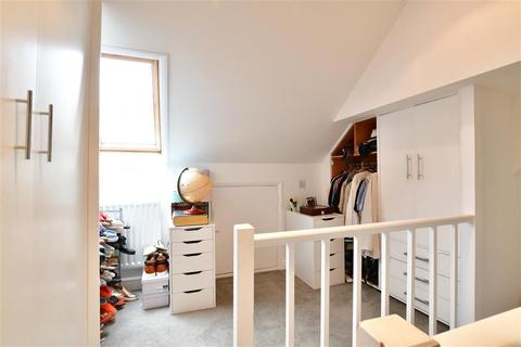 3 Button Street, Swanley, BR8 8DY