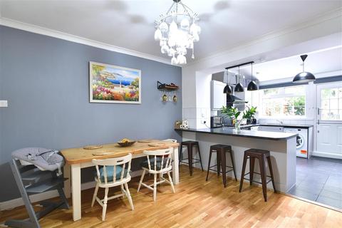 3 Button Street, Swanley, BR8 8DY