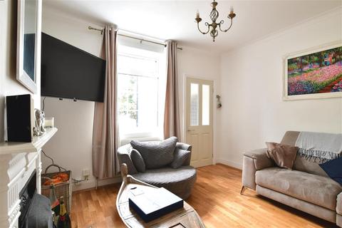 3 Button Street, Swanley, BR8 8DY