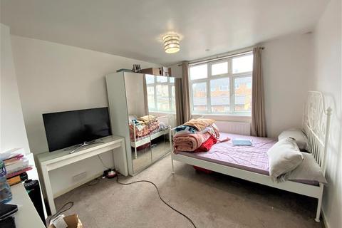75 Cromwell Road, Hayes, UB3 2PS