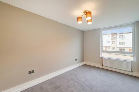 94 Rainhill Way, London, E3 3JD