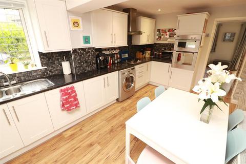69 Hampden Close, Yate, Bristol, BS37 5UP