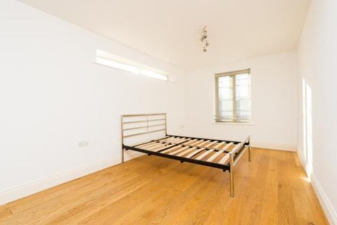 2 bedroom ground floor flat to rent - Banbury Road, Kidlington, Oxon, OX5 2BU