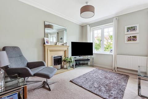 38 Halcyon Close, Oxshott, Leatherhead, KT22 0HA