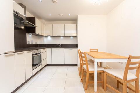 2 bedroom penthouse to rent, Albatross Way, Canada Water, London, SE16