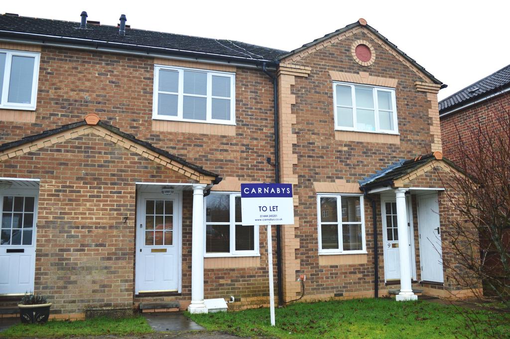 Barley Drive, Burgess Hill RH15 2 bed terraced house £1,050 pcm (£242 pw)