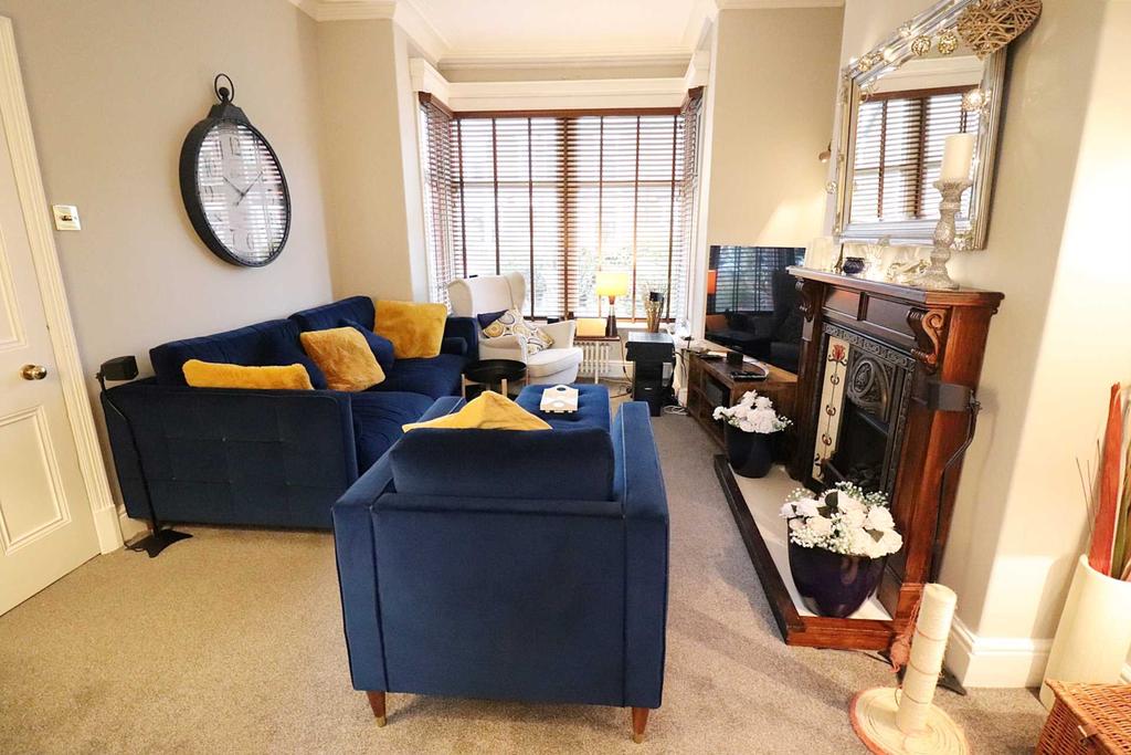 Derby Road, Ansdell, Lytham St. Annes 3 bed terraced house for sale £