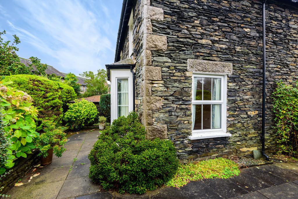 Front and side garden