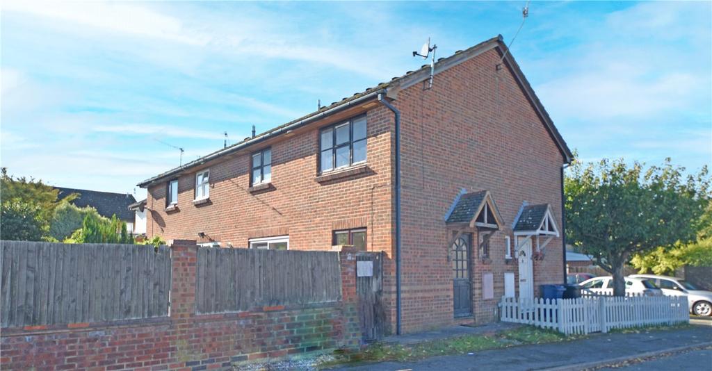 Bridgestone Drive, Bourne End... 1 bed semidetached house £250,000