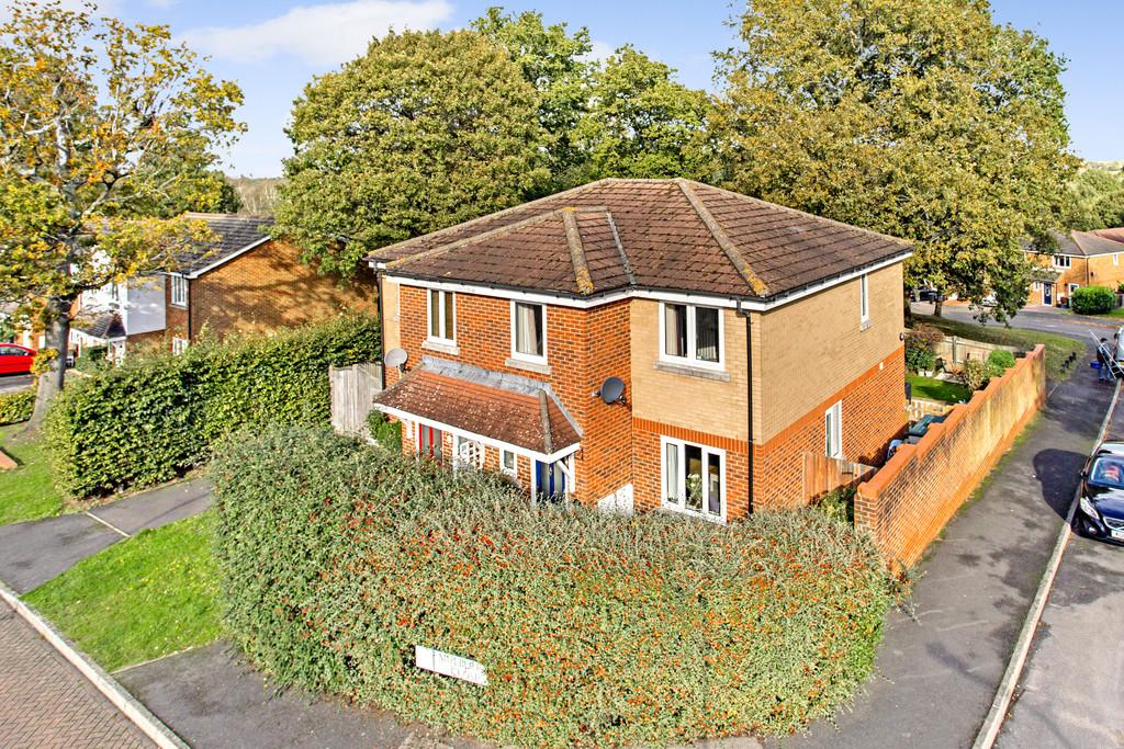 Mulberry Close, Tunbridge Wells 3 bed semidetached house £379,950