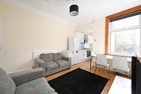 3 bedroom house share to rent, 33 Neill Road, Ecclesall