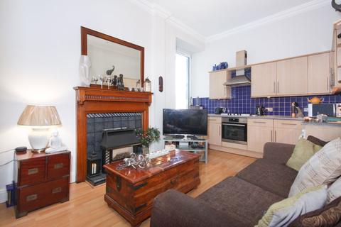 2 bedroom flat for sale - 1/6 Edina Place, Edinburgh, EH7 5RN