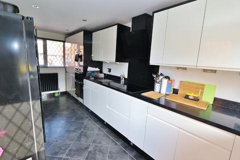 16a Cartel Close, Purfleet, RM19 1RZ