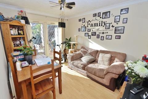 16a Cartel Close, Purfleet, RM19 1RZ