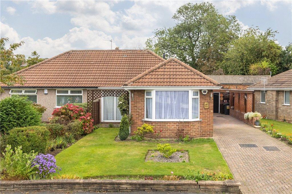 Tredgold Avenue, Bramhope, Leeds 3 bed bungalow £350,000