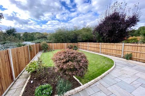 47 The Spinney, Sidcup, DA14 5NE