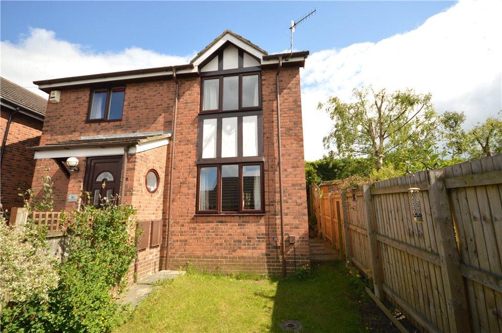 Markham Croft, Rawdon, Leeds 4 bed detached house £1,200 pcm (£277 pw)