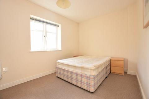 2 bedroom apartment to rent, Brackenhurst Drive, Moortown, Leeds