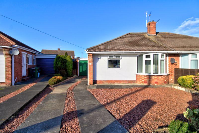 Clifton Close, Stakeford, Choppington 2 bed bungalow £155,000