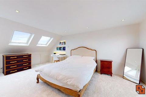 166 The Avenue, West Wickham, BR4 0EA