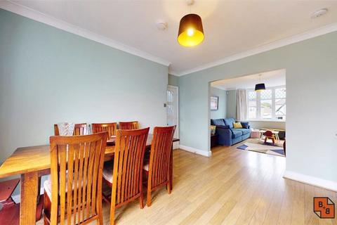 166 The Avenue, West Wickham, BR4 0EA
