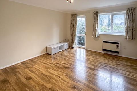 1 bedroom flat to rent, Victoria Road, Slough, SL2