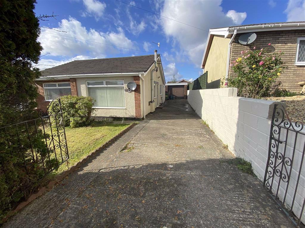 Llangorse Road, Cwmbach, Aberdare 2 bed semidetached bungalow £169,995