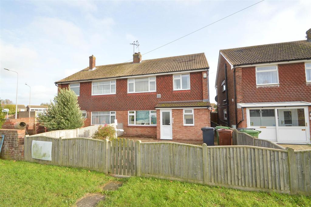 St Anthonys Avenue, Eastbourne 3 bed semidetached house £345,000