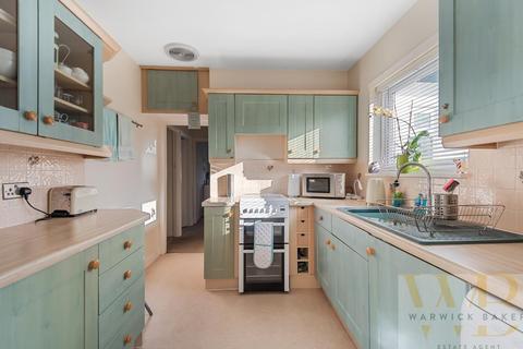 2 bedroom semi-detached bungalow for sale - Kingston Close, Shoreham-By-Sea