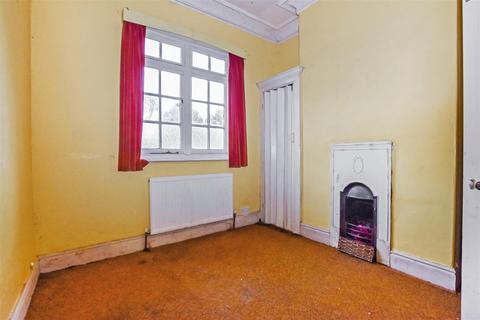999 Anlaby Road, Hull, HU4 7PN