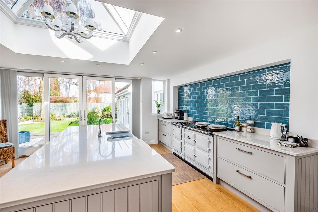 Shoreditch Road, Taunton 4 bed detached house £750,000