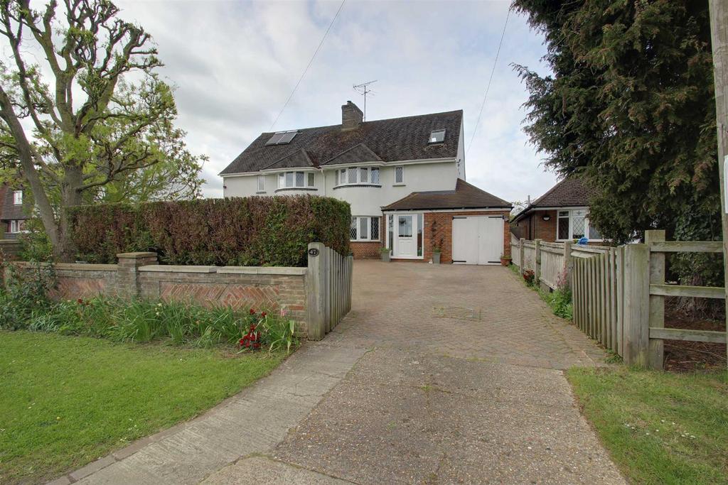 Buckland Road, Buckland, Aston Clinton 4 bed semidetached house £
