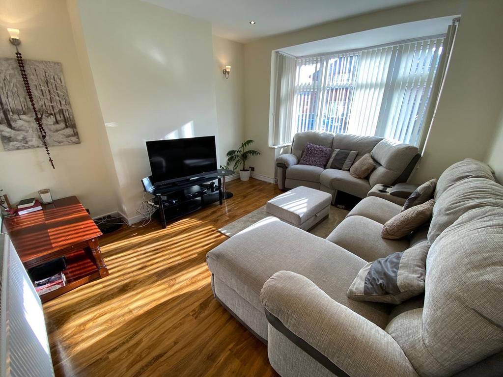Bembridge Road, Leicester 3 bed semidetached house £265,000