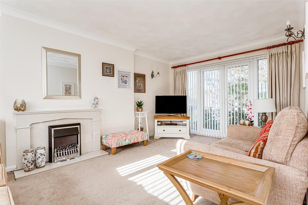 Courtlands Crescent, Banstead 2 bed £450,000