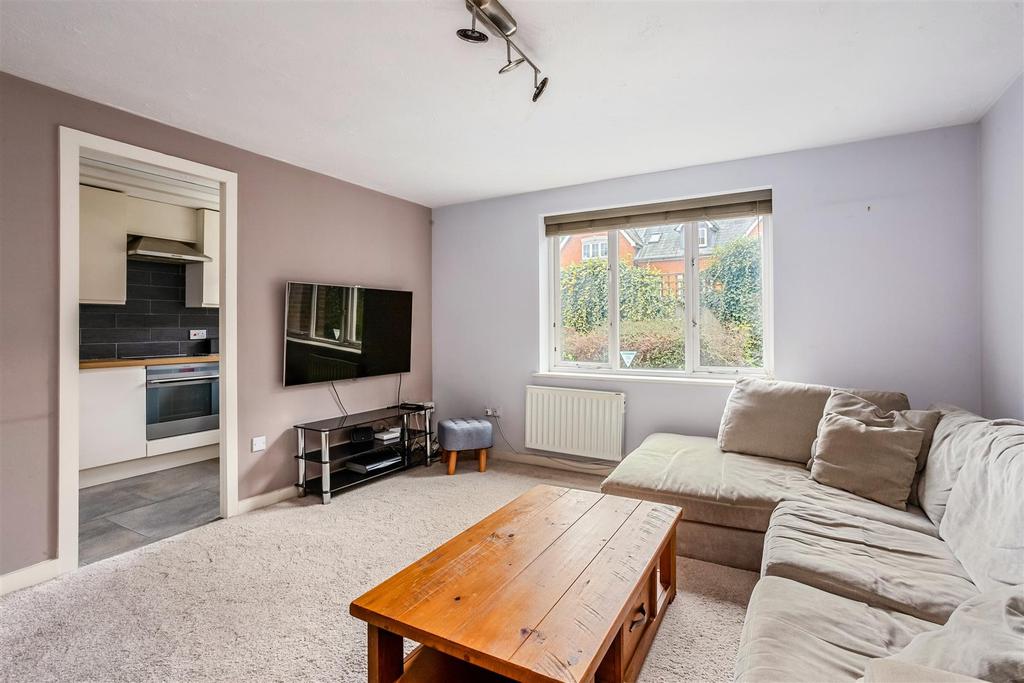 Frances Court, Sunninghill 1 bed apartment £200,000