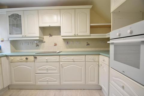 16 Lutwyche Road, Church Stretton, SY6 6AT