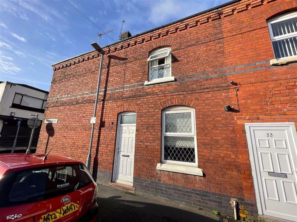Vernon Street, Leigh 2 bed end of terrace house £65,000