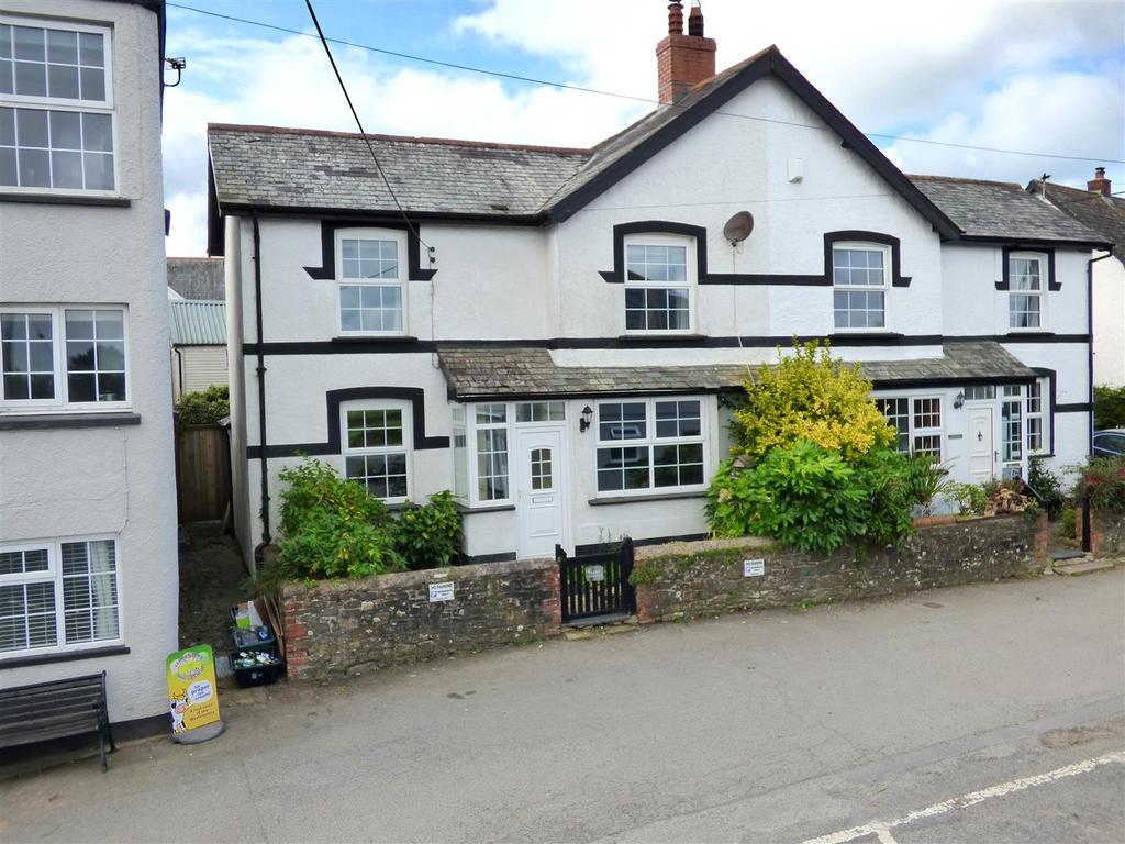 Horns Cross, Bideford 3 bed semidetached house £249,950