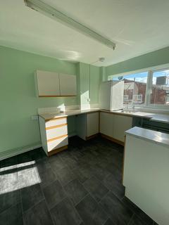 2 bedroom flat to rent, Greenhill Court