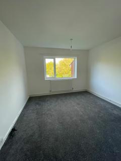 2 bedroom flat to rent, Greenhill Court