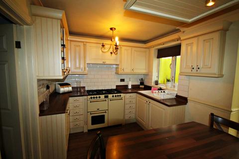 16 Foxglove, Amington, Tamworth, B77 4HY