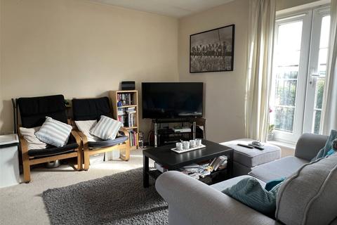 5 Woodvale Kingsway, Quedgeley, Gloucester, GL2 2AU