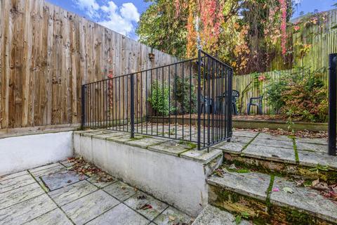 15 Calydon Road, London, SE7 7NH