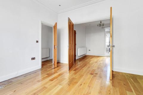 15 Calydon Road, London, SE7 7NH