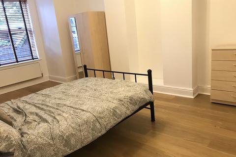 2 bedroom flat to rent, 6 Regent Square, Doncaster DN1
