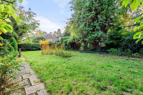 270 Brooklands Road, Weybridge, KT13 0QX